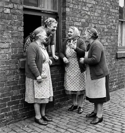 Chatroom mit #Klarnamenpflicht in einer alten Windows-Version.