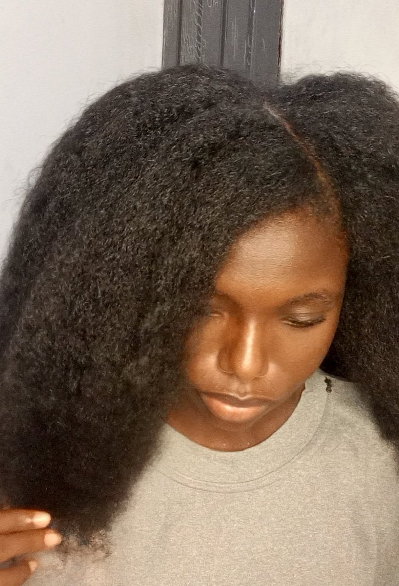 ExcelsaAnnie's tweet photo. Natural hair isn't magic, it's a habit.
 It's not about one product or trick,  it's about showing up, day in, day out. 
Consistency is key, sis 😊 https://t.co/UwUb7Lb9F9