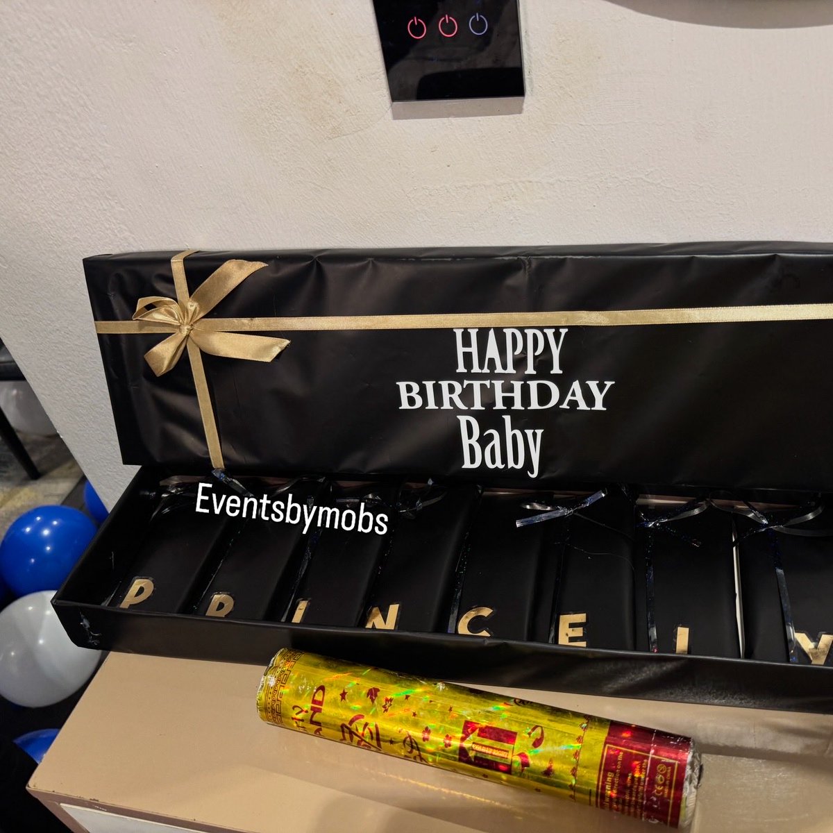 funmimobs13's tweet photo. Happy birthday ballon garland available for same day delivery 
Kindly send a Dm or chat us on WhatsApp-09025047512

#birthday #ballon #ballongarland https://t.co/tiZa4snln8