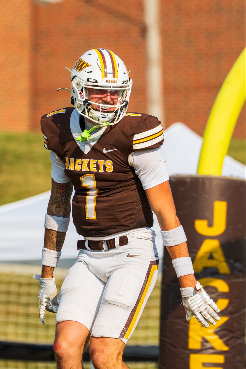 EthanNichol10's tweet image. In honor of this week’s celebration of Mardi Gras &amp;amp; Fat Tuesday, I present to you:

Mom Made Pizza Rolls
2025 BW Football Edition

@BWFootball_ 
#TheTimeIsNow
#OAC
#D3FB