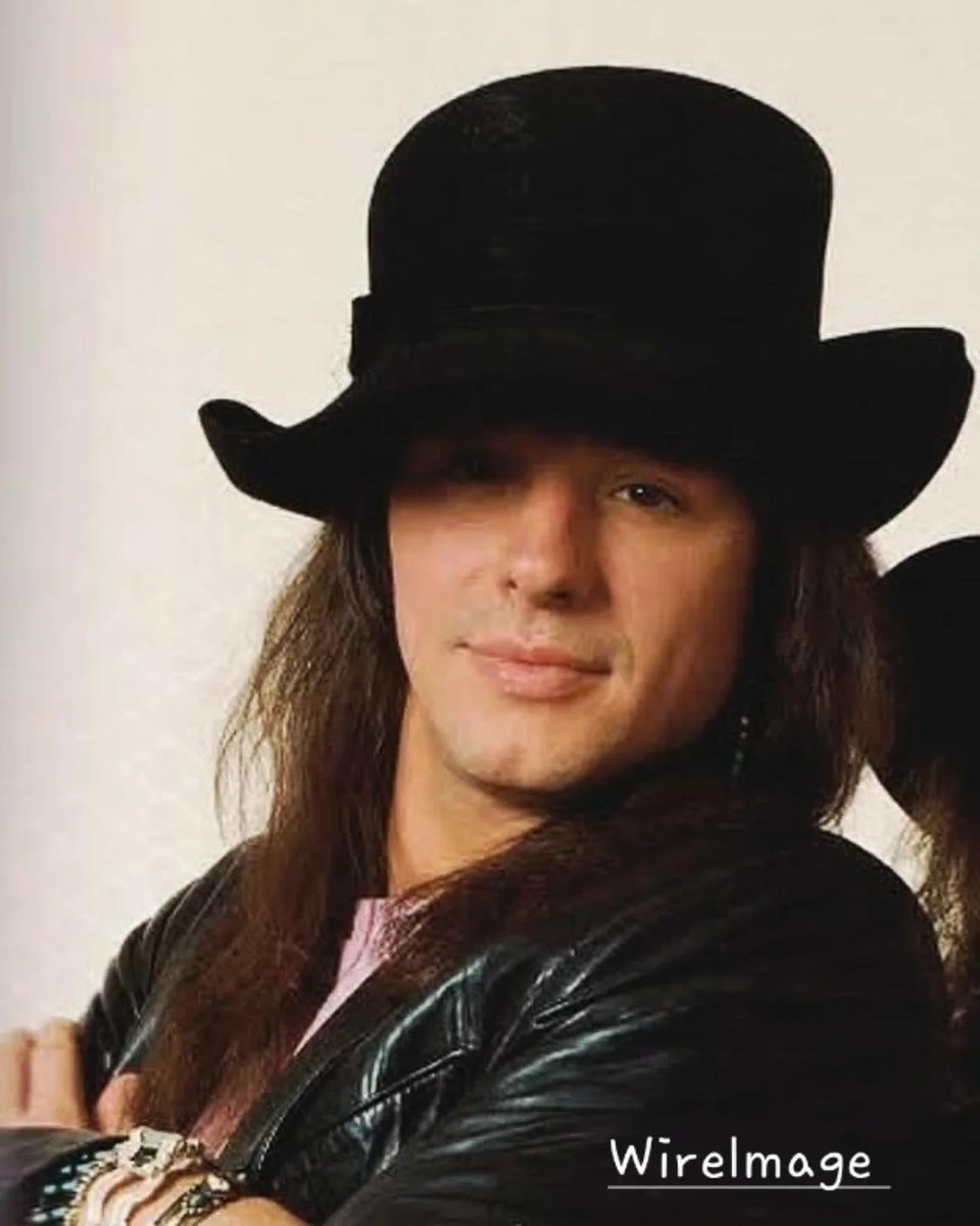 SamboraItalia's tweet photo. RichieFriday ๐ผโญ
#RichieSamboraItalia #richiesambora #richiesamborafan #guitar #guitarist #music #musician #singer #songwriter #bonjovi #samboraddicted #fashion #rockstars #therealsambora #samboraforever #RS #sambora #rock #samborarock #fanpage #friday https://t.co/45ZfXTo8lH
