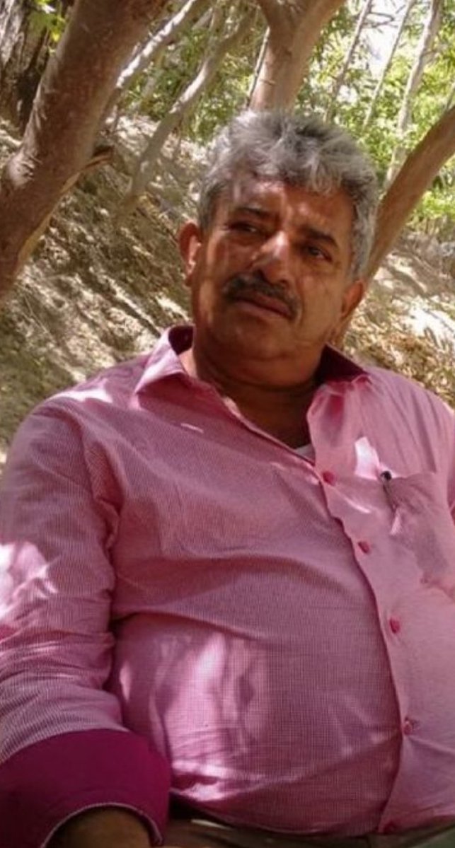 Atención!
Otro  ganadero secuestrado!
Cesar Plutarco Santamaria Guarin fue secuestrado anoche de su finca en la Jagua de Ibirico   en el Departamento del Cesár . 
Cuatro hombres armados llegaron a su finca y lo sacaron con rumbo desconocido en su propio vehículo.  Las autoridades