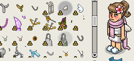 It would have been nice to be able to use the wings and Cupid's bow in the same costume... but they are in the same section 💔🥲 #Habbo