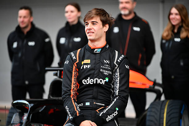 vivof1's tweet photo. 🇪🇸 #F2Testing 📸

🇦🇷 #Varrone en accion! https://t.co/rOIOrODZr6