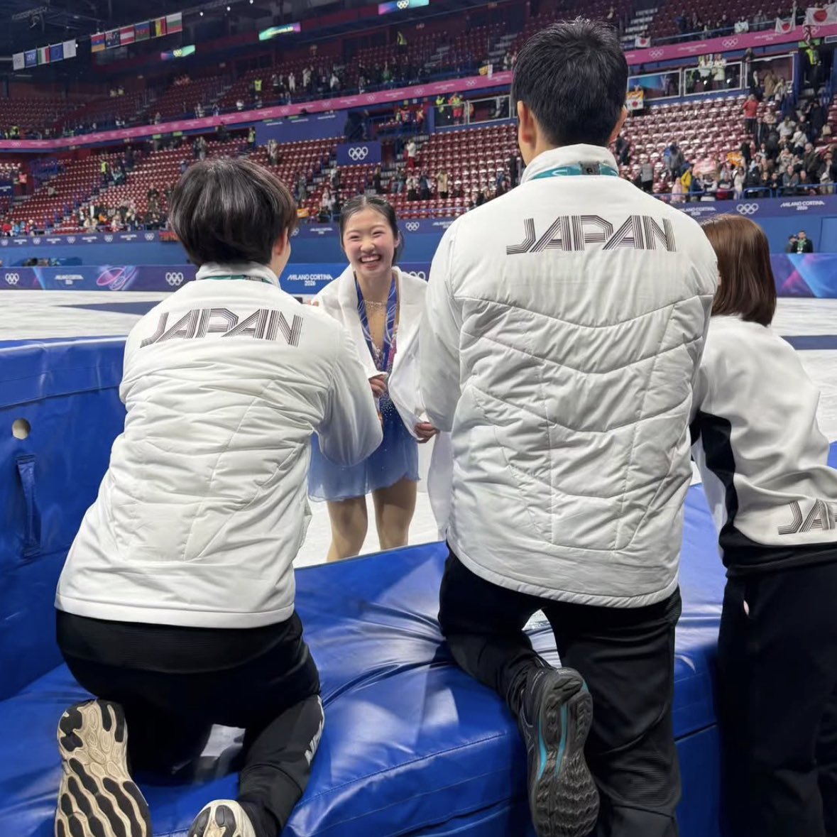 the way they waited to congratulate their littlest sister 🥲