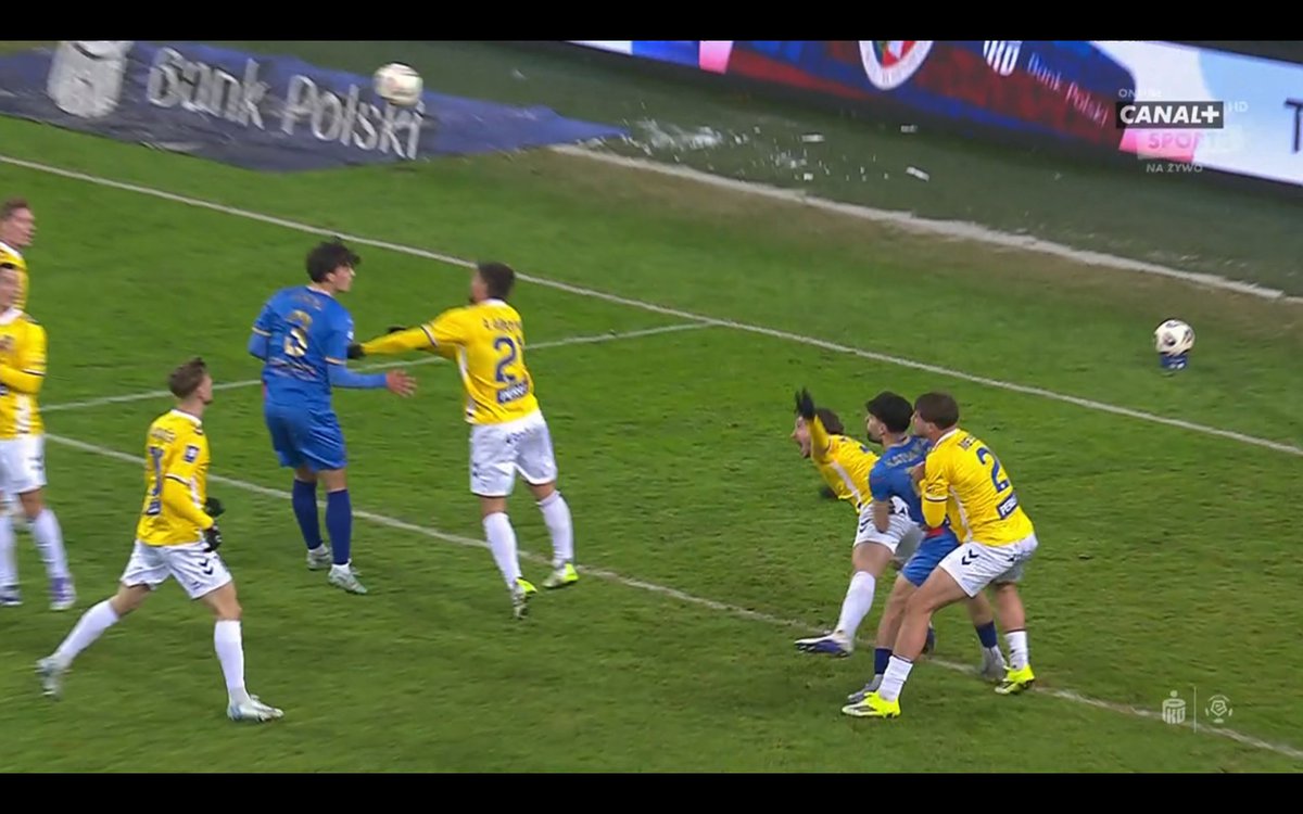 Łukasz Rogowski tweet media