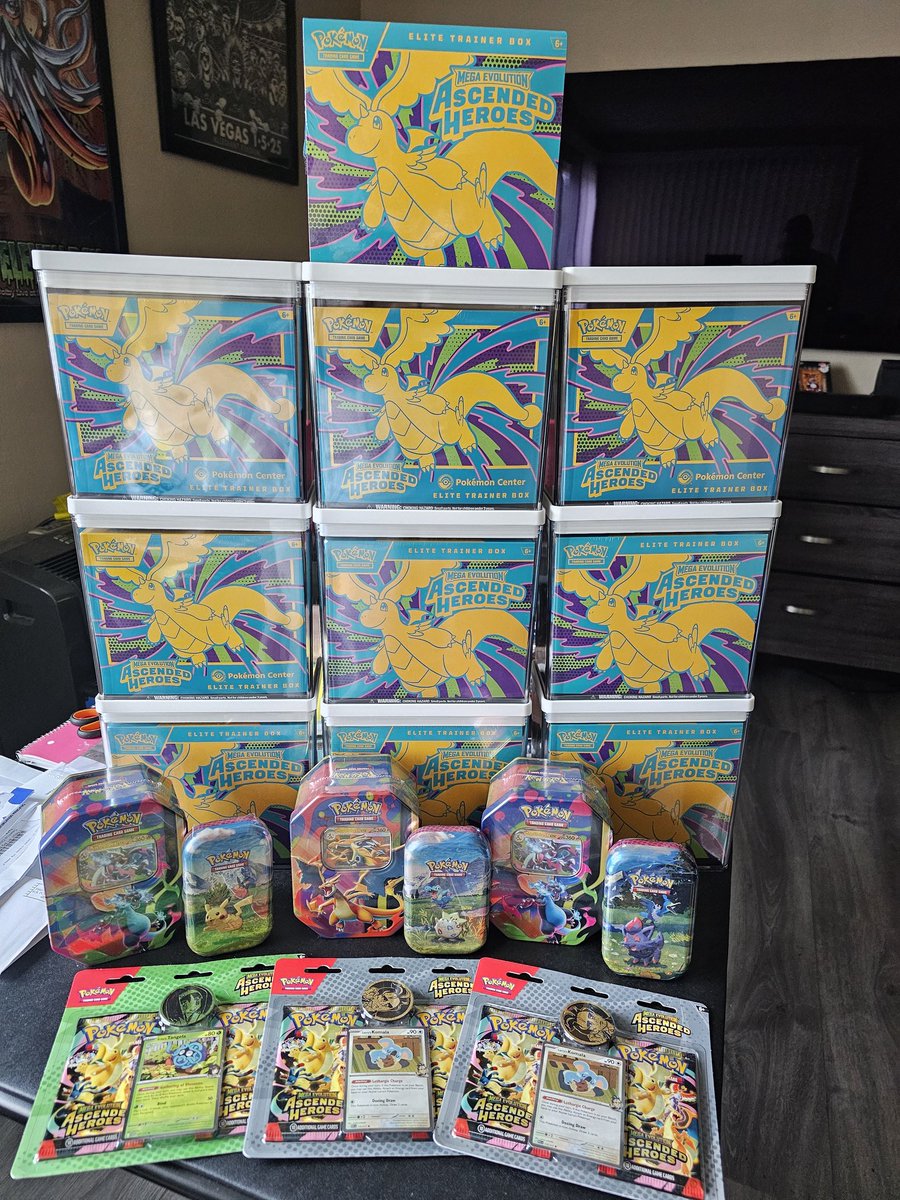 RichardC25329's tweet photo. Today was so good to me out getting product and Pokémon center coming in. https://t.co/dFZL1SVZd8