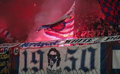 ultras1899_'s tweet image. Le tribunal de Živinice, en Bosnie-Herzégovine, a confirmé aujourd'hui l'inculpation de 14 membres de la #TorcidaSplit impliqués dans un affrontement avec des #Delije de l'Étoile rouge de Belgrade. Ils sont passibles d'une peine de prison de trois mois à cinq ans #Hajduk