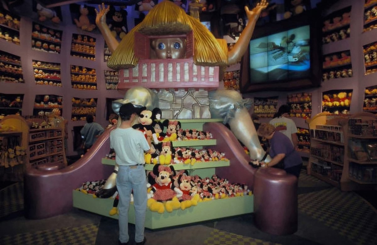 The Retro Room 🎮🕹🎬🎥 tweet media