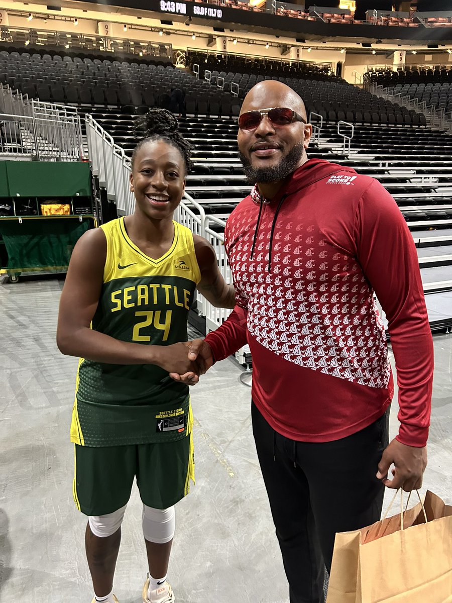 teamplaytoscore's tweet photo. Let’s Go!! We start March 9th https://t.co/P9oV5EdgA2