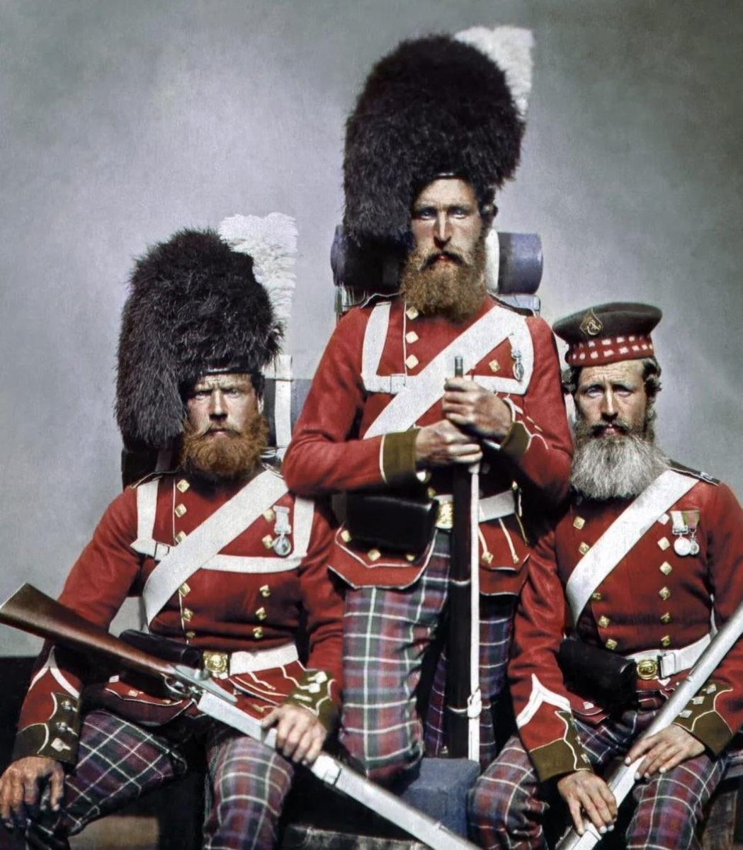 Redcoat and Kilt. tweet media