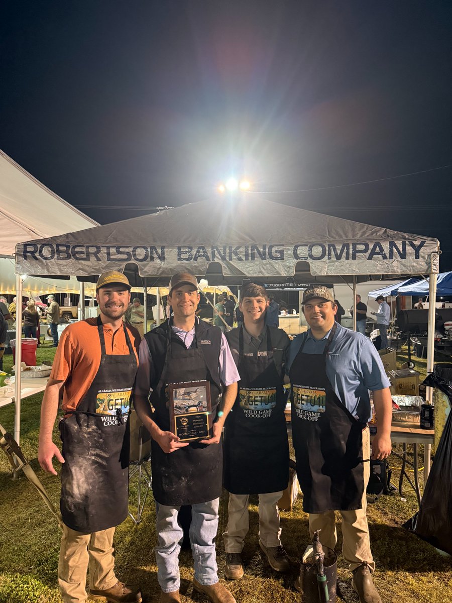 RobertsonBank's tweet photo. We were proud to sponsor the Alabama Wildlife Federation Wild Game Cook Off last night. Way to go to our team that won second place in the fowl division! https://t.co/8wj5gUxDbs