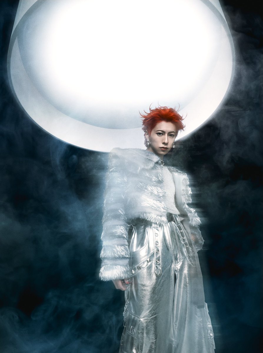 Oh🙀 神が見下ろしてるよ！神々し過ぎてまた固まってしまう💎