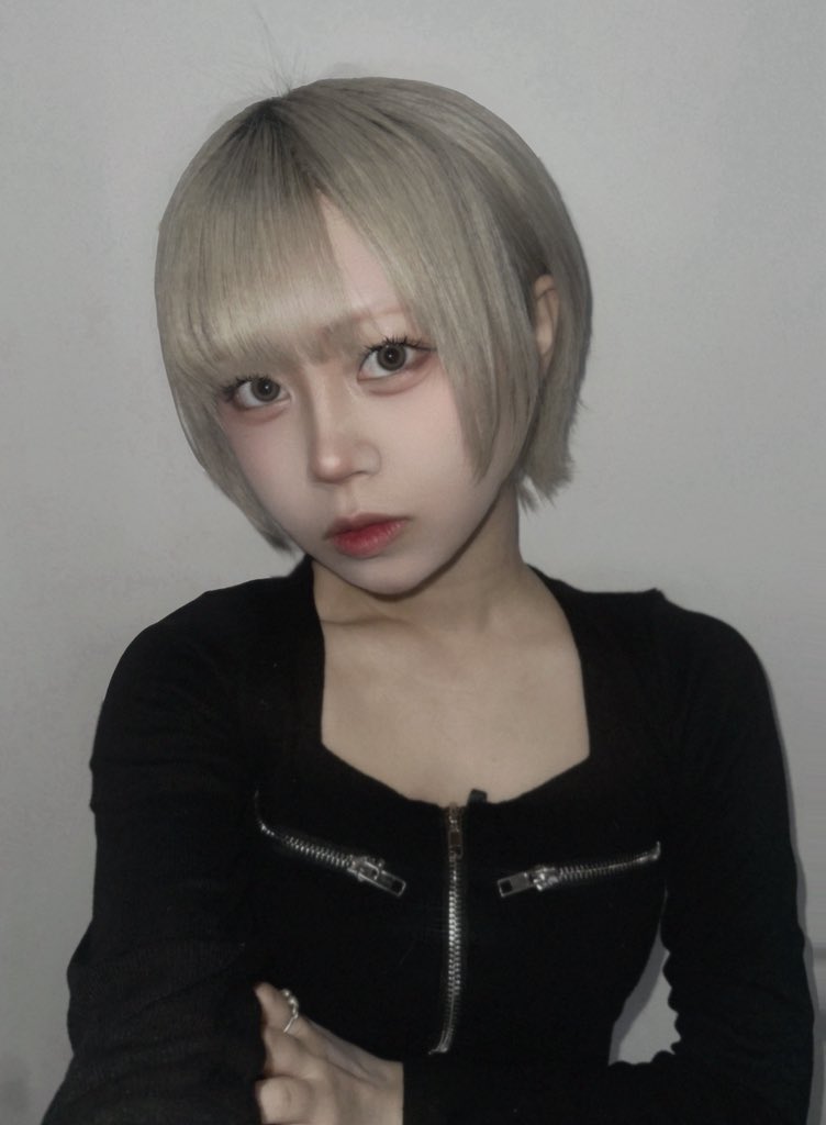 おとあ tweet media