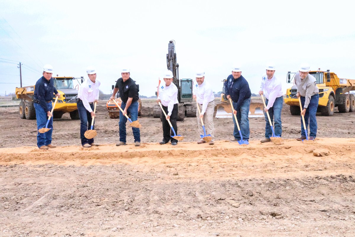 Claycomb_Assoc's tweet photo. Yesterday, the Needville community gathered to celebrate the groundbreaking of Needville Elementary, a project made possible by the 2023 bond and a community deeply invested in its future.

It's a privilege to work with Drymalla Construction and OBR to make this vision a reality. https://t.co/GnhgUp50Vf