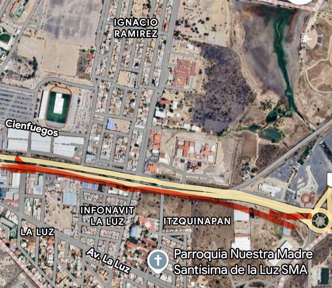 AngelEsquive1's tweet photo. @GobMunicipalSMA Ojala ya puedan arreglar este pequeño tramo muy deteriorado de la carretera SMA-Qro a la altura del cereso de Poniente a Oriente. Años pasando y esta muy mal. #sanmigueldeallende https://t.co/GwpAUm8v0x