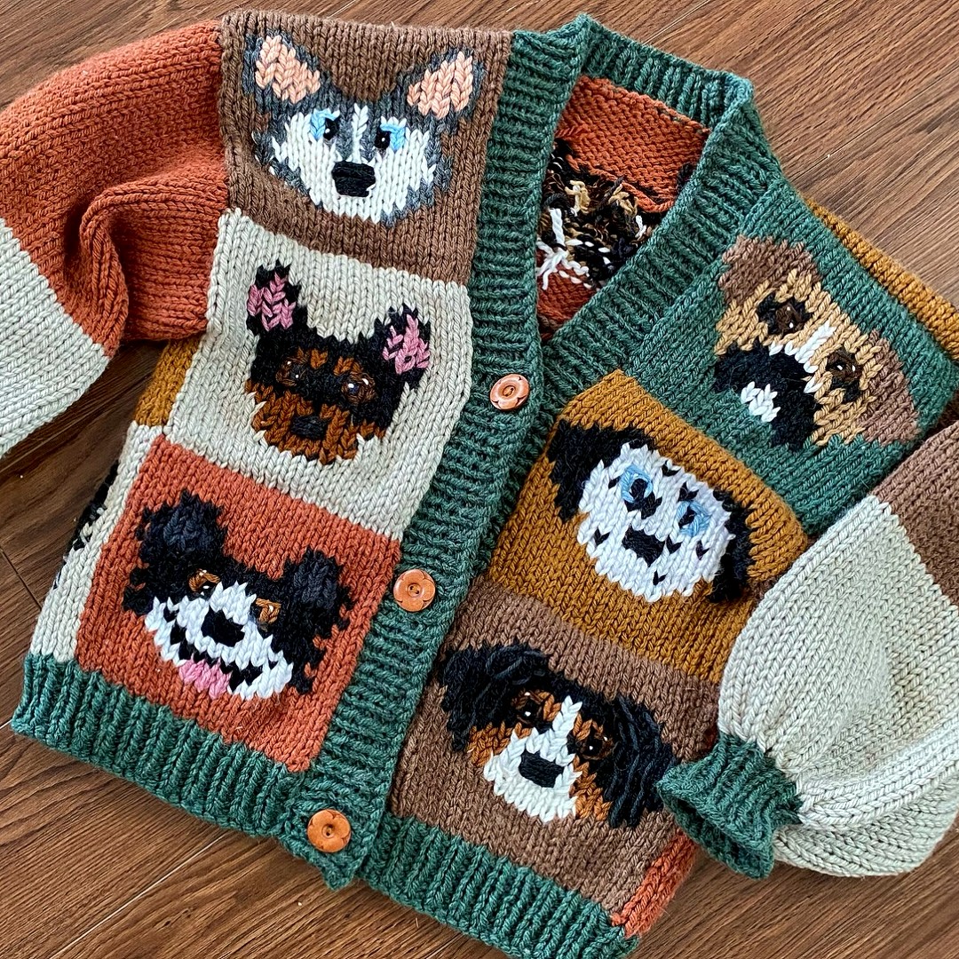 LionBrandYarn's tweet image. This cardigan is bringing serious puppy energy!! 😄🐶 How many dogs can you spot? 👀
Hue + Me Yarn: ow.ly/3Ltl50YhP8a
📷 soave.knits (IG)

Lion Brand Yarn - Inspired by Makers, Trusted for Generations
.
#knit #knitknitknit #knitting #knitwear #handmade #diycrafts #yarn