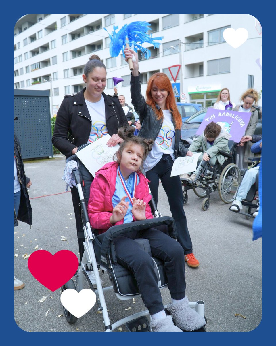 PerkinsVision's tweet image. What the world needs now is love – &amp;amp; teamwork.

Once a year, Mali dom – a Perkins supported program for children with #Disabilities in Croatia – becomes an #Olympic arena for #AdaptedSports.

Every child plays, competes &amp;amp; laughs as parents &amp;amp; teachers cheer them on and #SpreadLove