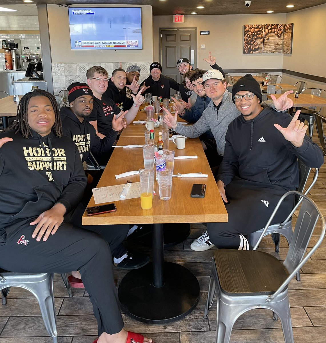 Joey McGuire 🌵 tweet media