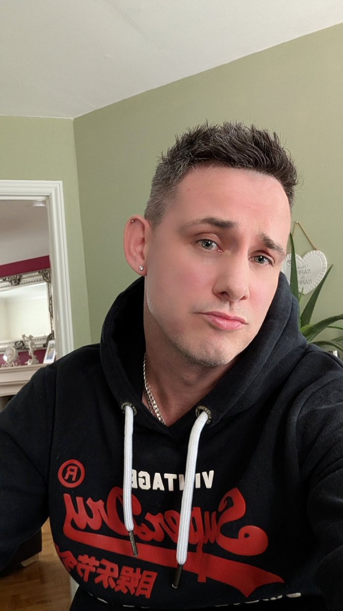 Benjamin tweet media