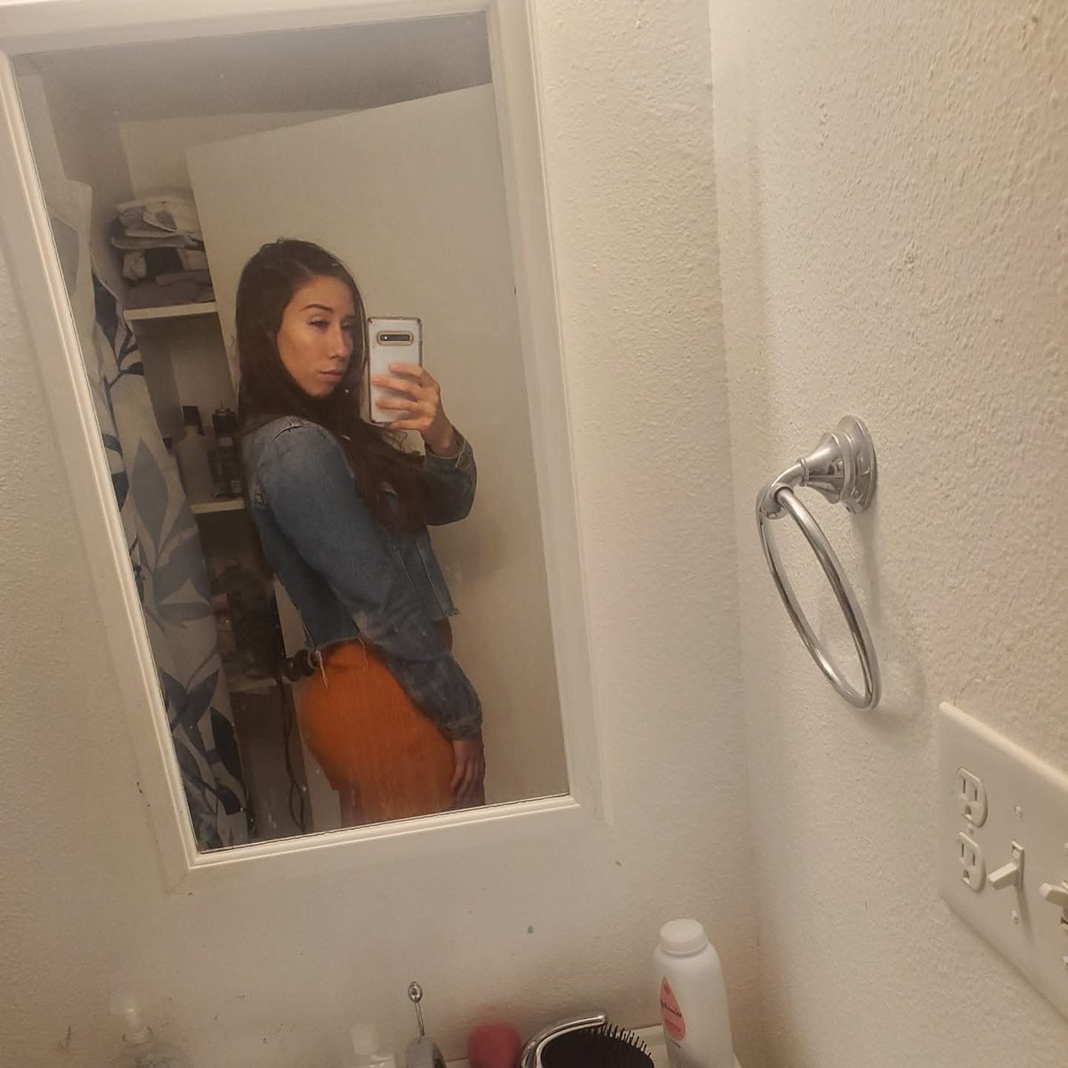 alisinner tweet media