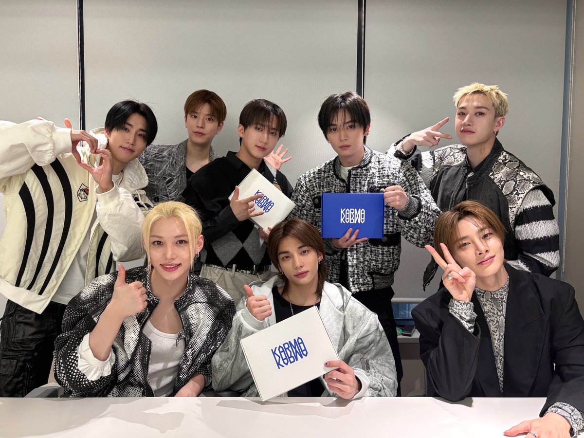 And here is a photo message from this year’s IFPI #GlobalArtistChart #2 <a href="/Stray_Kids/">Stray Kids</a>, holding their official IFPI #GlobalAlbumChart Top 10 album KARMA. Congratulations Stray Kids on their biggest IFPI Global Charts year to date! (📸 <a href="/Stray_Kids/">Stray Kids</a>)