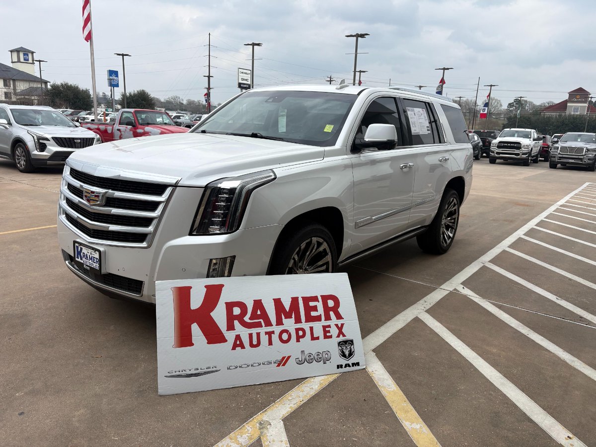 KramerCDJR's tweet image. 😎 Michael is officially a proud Cadillac Escalade owner! Welcome to the #KramerFamily!

Ask for Dorian Ramirez for more unbeatable deals!
🖥️ Website Link: bit.ly/3KTvcPz
#Kramer #KramerAutoplex #LivingstonTX #NewCars #PreOwnedCars #KramerCGMC #KramerCDJR