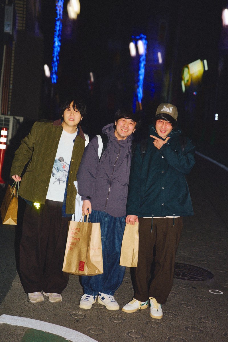 ハチカイ 警備員 tweet media