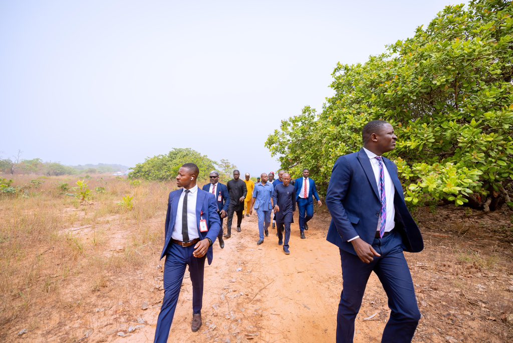 PNMbah's tweet photo. Today, I carried out an inspection of the ongoing 44.1km Enugu–Ugwogo Nike–Opi–Nsukka dual carriageway, a critical socioeconomic lifeline for our people.

Beyond reviewing the pace and quality of work, I also visited identified security flashpoints along the corridor. Infrastructure and security must go hand in hand. We have already mapped out immediate engineering fixes and will establish a forward operating base to permanently address those threats.

I am satisfied with the progress and the quality of work on site. With proper funding in place and strict adherence to timelines, the contractor has reaffirmed its commitment to deliver by October 2026.

This road will not only connect communities and unlock economic opportunities, it will also strengthen safety and restore confidence along a vital corridor in our state.

We will keep showing up, inspecting, and pushing until every kilometre is delivered to the highest standard.

 #TomorrowIsHere