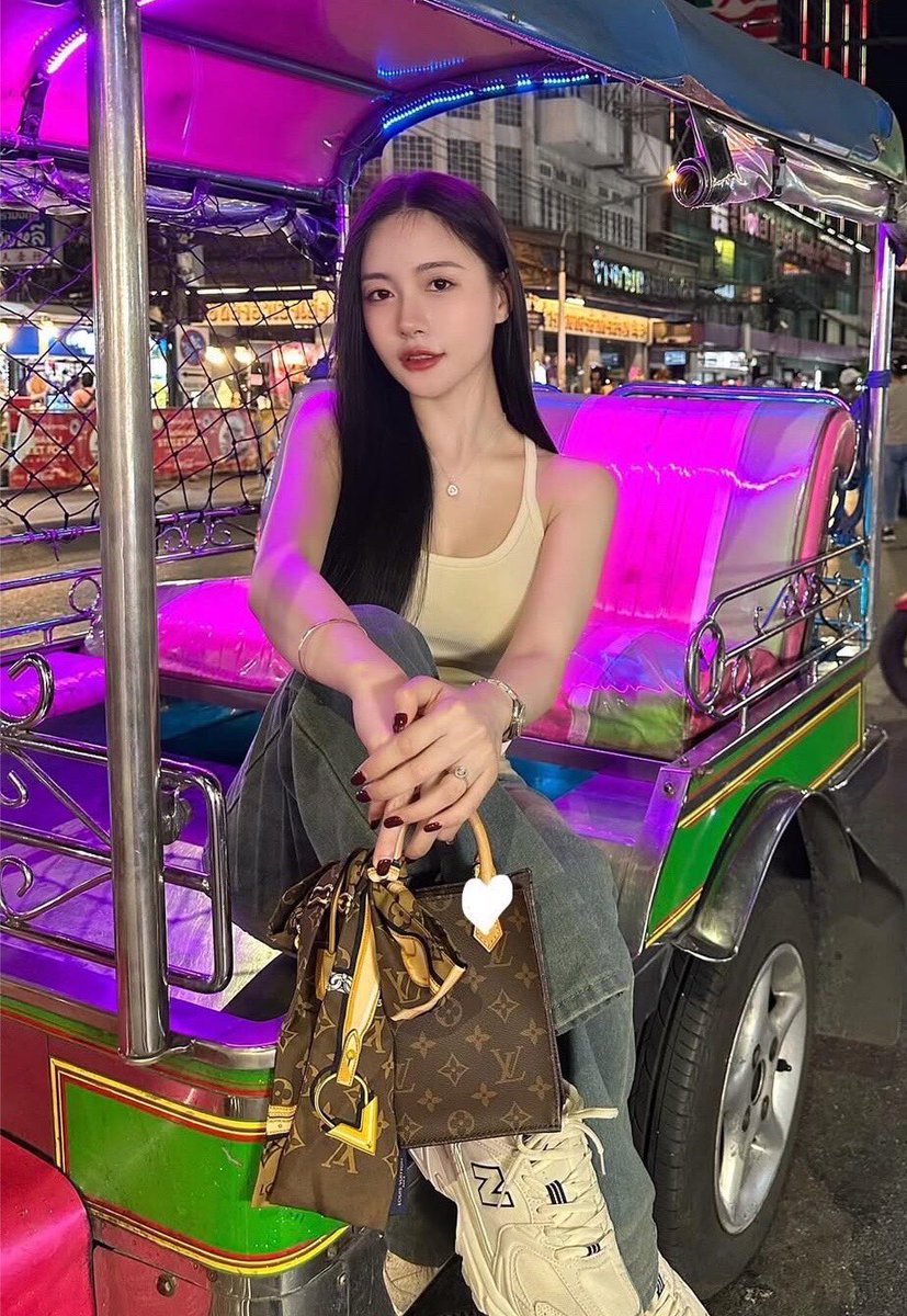 EdyTel81's tweet photo. เบื่อของมัน มากินของแซ่บสิ 🆔 gina.2869
#ไซด์ไลน์โคราช https://t.co/tZFr2sf6kJ
