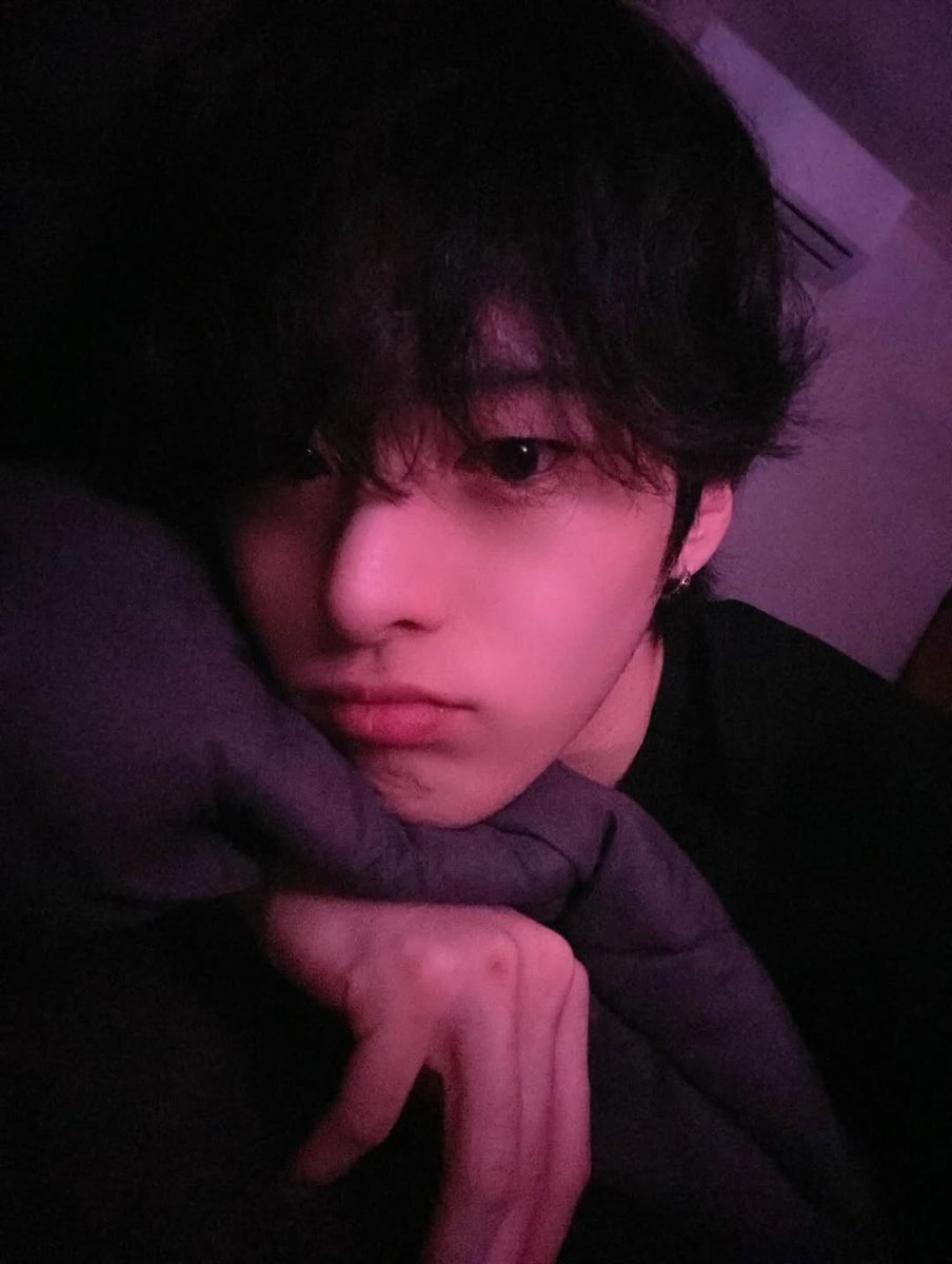 ㅤㅤ‹ ig @/junho.mcal › 

침대 최고👍🏻

#JEONGJUNHO #정준호 #JUNHO #준호