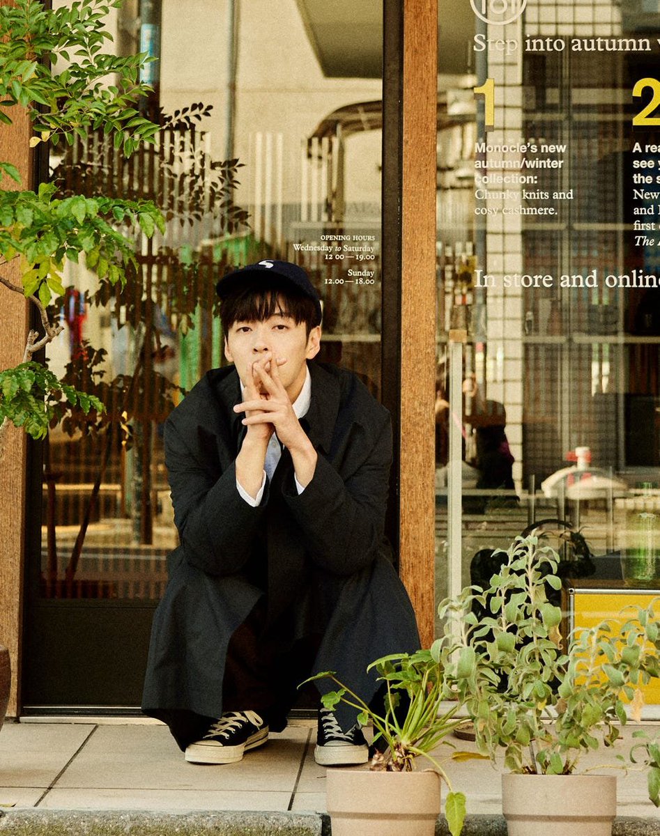 ellejapan's tweet photo. 2月21日は俳優 #カン・ハヌル の36歳の誕生日🎂　2022年、日本初のファンミーティングで来日した彼へのELLE独占インタビューを振り返り。東京の街角で撮り下ろしたスペシャルフォトシューティングもチェック🐕
#강하늘 #KANGHANEUL

🔗 https://t.co/JSVv37c4BM https://t.co/Oan1A0PUyH