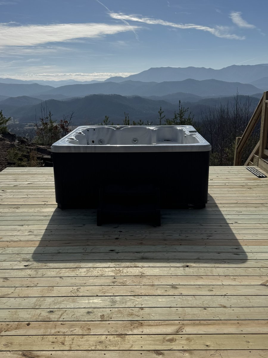 BowTiedBroke tweet media