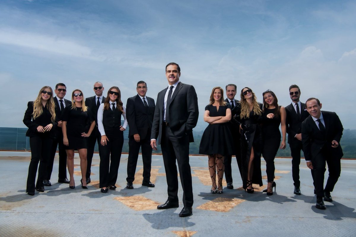 ¡Esta noche en HECHOS! ¡Vamos por la emisión 8,350! Gracias de todo corazón por la confianza en la construcción de esta historia. Mi aprecio y agradecimiento a <a href="/RicardoBSalinas/">Don Ricardo Salinas Pliego</a> y <a href="/SalinasBenjamin/">Benjamin Salinas S.</a>, cimientos fundamentales de HECHOS, y un profundo agradecimiento a mis compañeros de