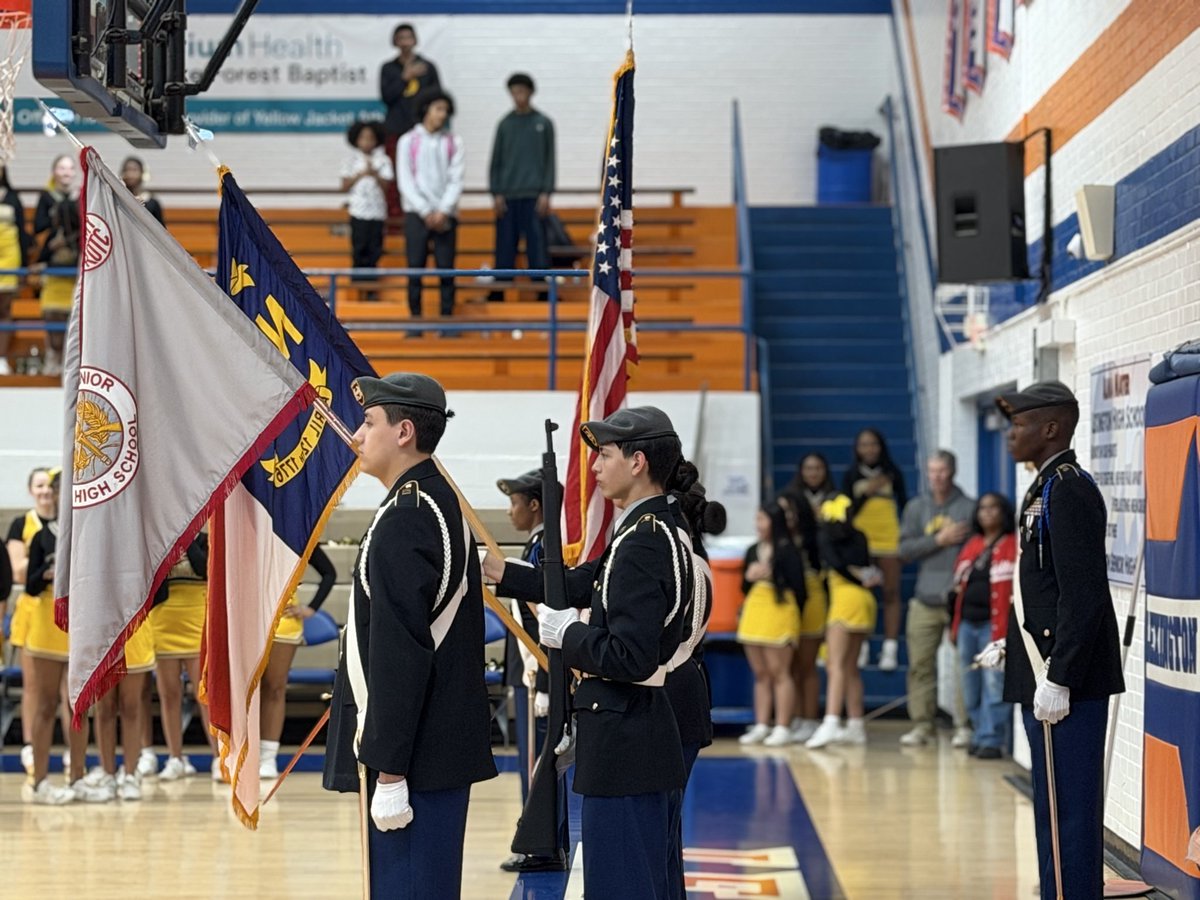 The Lexington Senior High School, Army JROTC tweet media