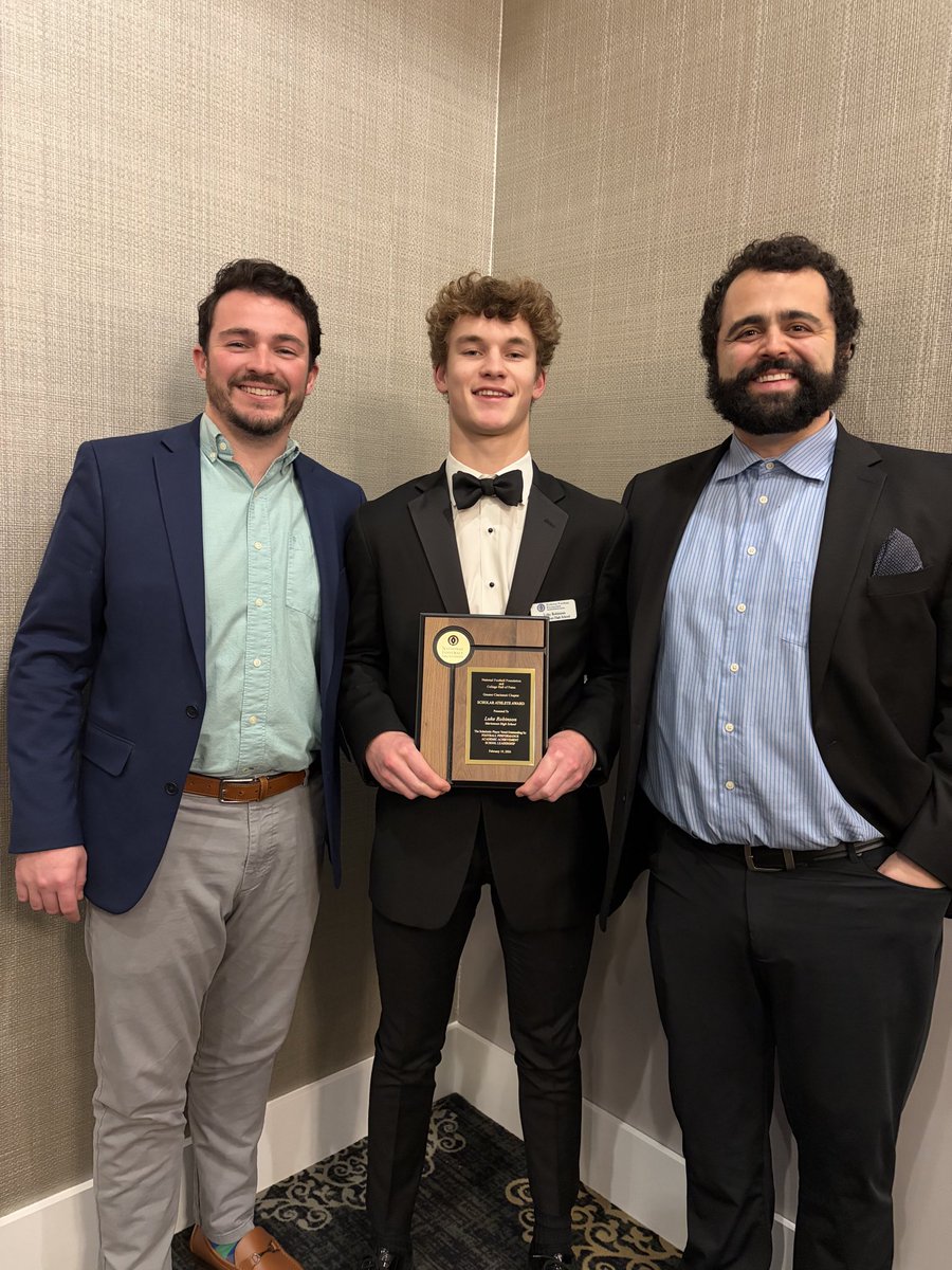 MariemontFB's tweet photo. Congratulations to our ‘That’s My Boy’ Award nominee, Luke Robinson! 

Luke was recognized last night at the @nffcincy awards banquet amongst 9 other local athletes in the Cincinnati area.

Congrats on a great season and a great 4 years! 

#GoWarriors
#faMily https://t.co/KH7BirEFJg