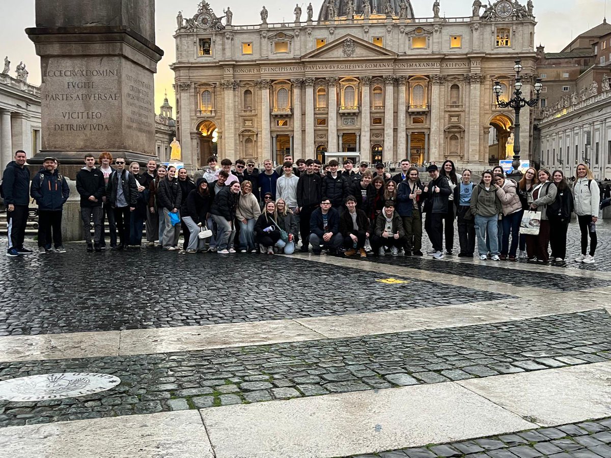 ST JOHNS SIXTH FORM tweet media