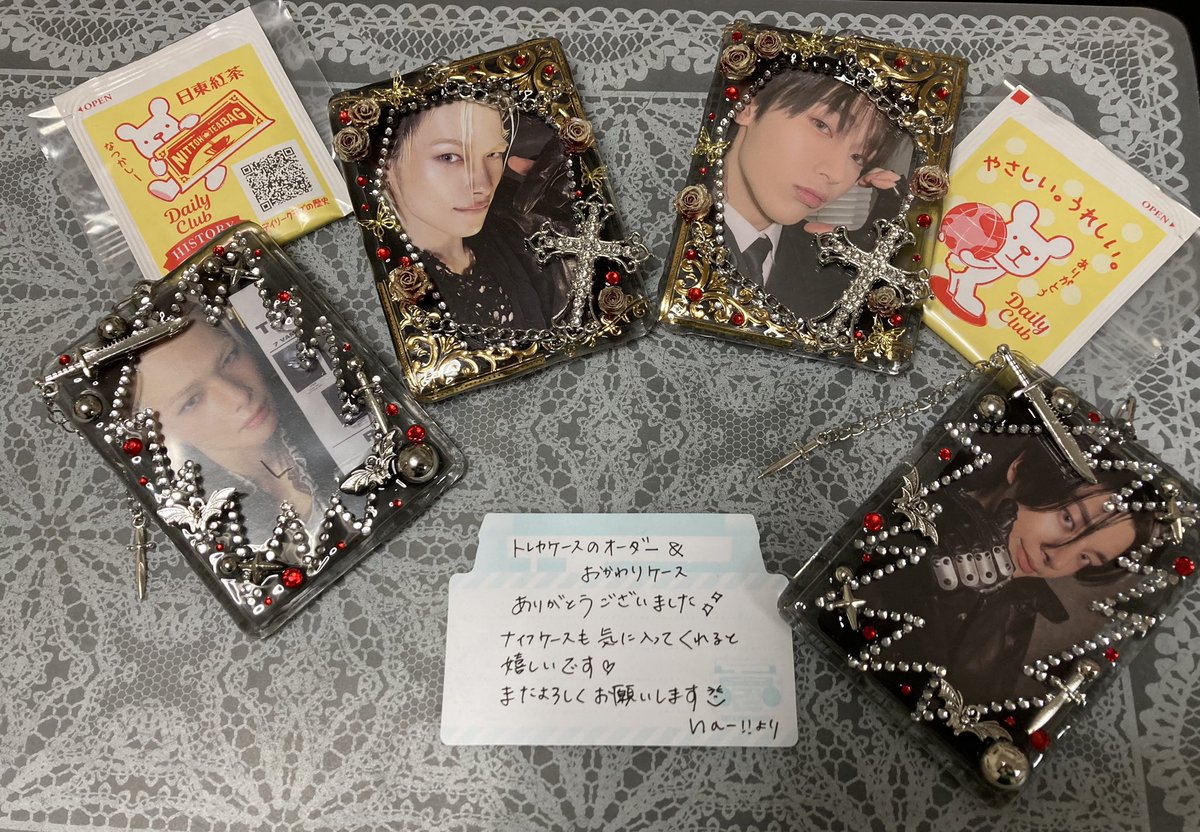 na-ちゃん（<a href="/nyaaaachan651/">na-!!</a> ）にお願いしていたお代わりトレカケースが届きました🗡 
いつもありがとー🎶

ドンドン素敵なトレカケースが増えて嬉しいな😊