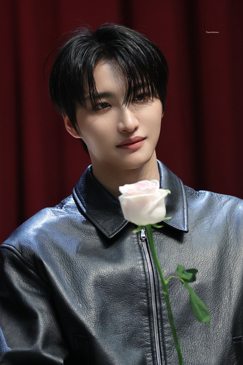 Precio_Ustars's tweet photo. 260220
으엥…?

#ATEEZ #에이티즈 
#SEONGHWA #성화
#SAN #산 https://t.co/WN7gPLDSjw
