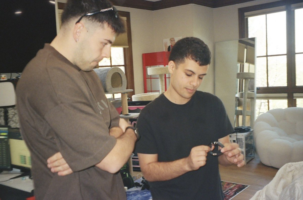 Austin Georgas tweet media