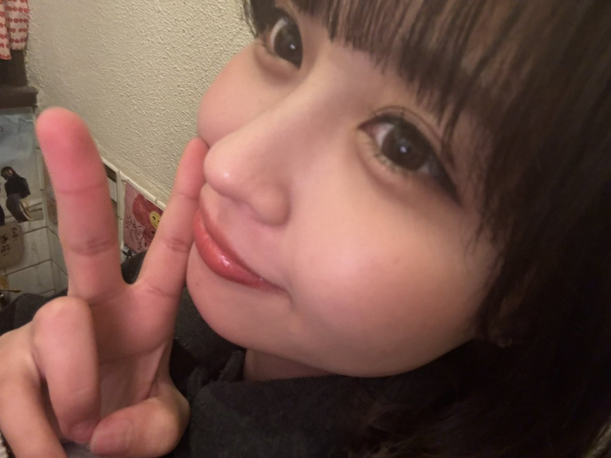 #あみ愛2026
@ 下北沢モナレコード
お集まりいただきありがとうございました𐔌՞ ܸ.ˬ.ܸ՞𐦯
素敵な音楽で心温まる1日でした🧣💭
あみマリアちゃんと初めましての冬姫さんとラーメンを食べていっぱいお喋りもして、お二人の優しい気持ちで胸いっぱいにして帰路についてます🙂‍↕️