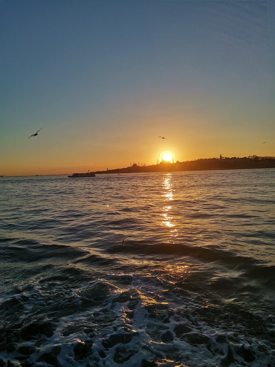 fourthromi's tweet image. istanbul seni terk etmeyecegim