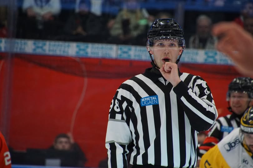 Scouting The Refs tweet media
