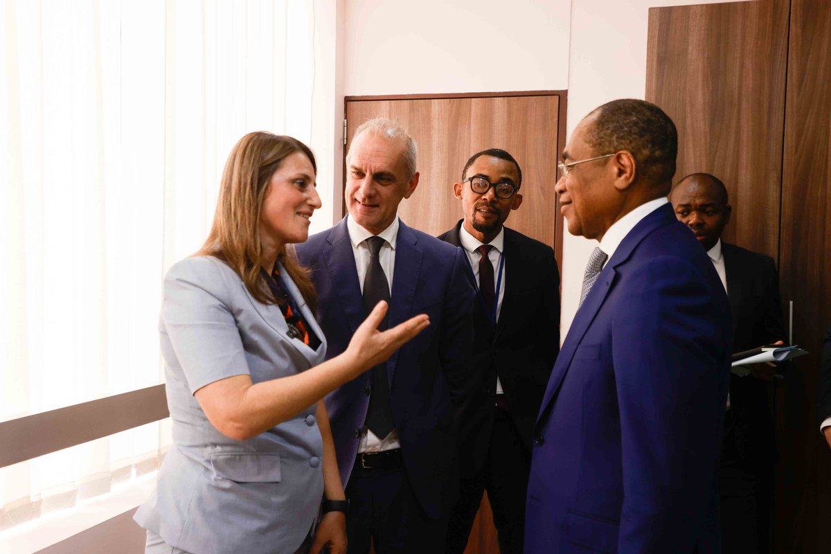 pnudcotedivoire's tweet photo. #Partenariat | 𝗔𝗖𝗖𝗘́𝗟𝗘́𝗥𝗘𝗥 𝗟𝗔 𝗧𝗥𝗔𝗡𝗦𝗙𝗢𝗥𝗠𝗔𝗧𝗜𝗢𝗡

Le PNUD et le Ministère des Finances renforcent leur partenariat pour soutenir la transformation économique de la Côte d’Ivoire.
#PNUDenCIV #AvecLaCôtedIvoire #PourLeDéveloppement #FinanceDurable https://t.co/5HU0wfNm7V