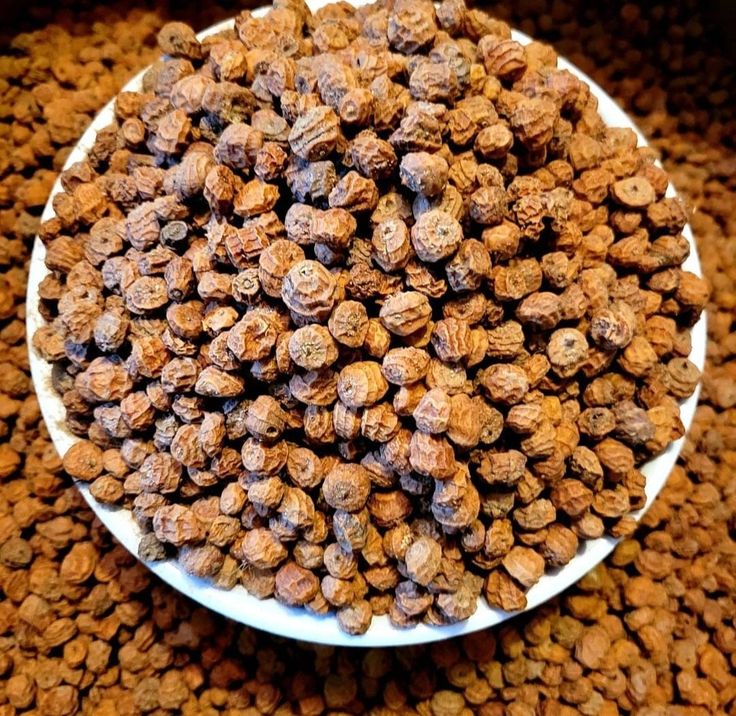 kewir_tracy's tweet image. Did You Know? 

Tigernuts aren't actually nuts—they're small tubers! Packed with fiber and healthy fats, they've been enjoyed since ancient Egypt. Use them raw, roasted, or in dairy-free milk for a nutritious boost! 🥗
1kg tigernuts 5000frs
#Tigernuts #HealthTips #nuts