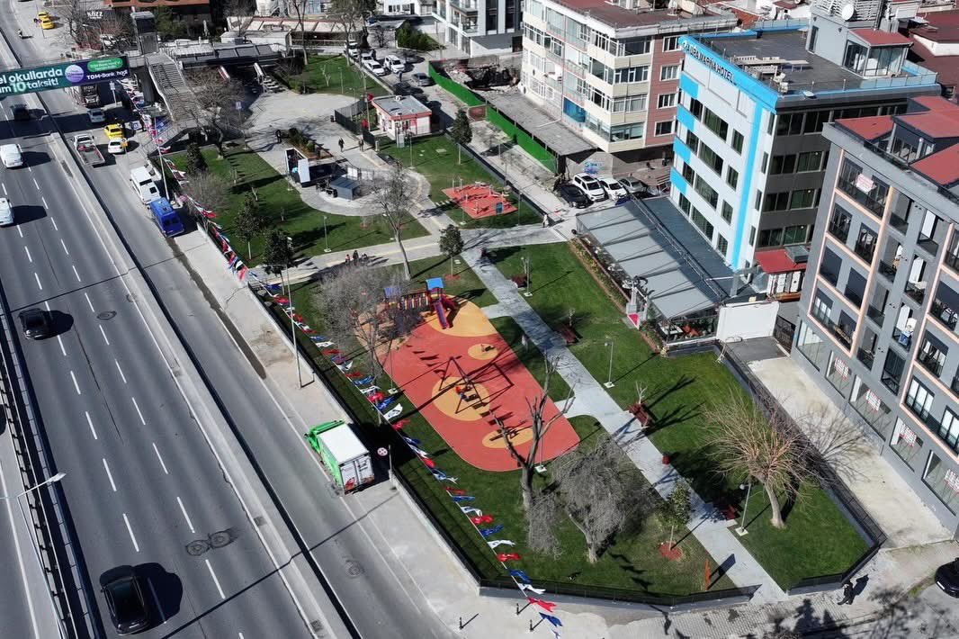 📍Bakırköy 

Yenilenen yüzüyle Bakırköy Sahil Yolu’nda, Bakırköylü hemşehrilerimize yeni bir dinlenme ve nefes alanı kazandırdığımız Cevizlik Parkı’nı hizmete açtık.

İstanbul Büyükşehir Belediyesi Başkan Vekilimiz Sayın <a href="/nuriaslan_tr/">Nuri Aslan</a> ve Bakırköy Belediye Başkanımız Sayın