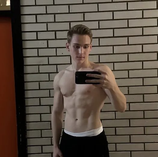 ko6laid's tweet image. this boysquad is literally consist of silly, dork, and sometimes dumb stuck in a hot man’s body and A DIVA #sramhr