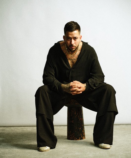 Dünyanın en iyi DJ’ler sıralamasında birinci olan adamın Türk olması göğsümüzü kabartıyor… yaptığı harekete bak kral adam valla