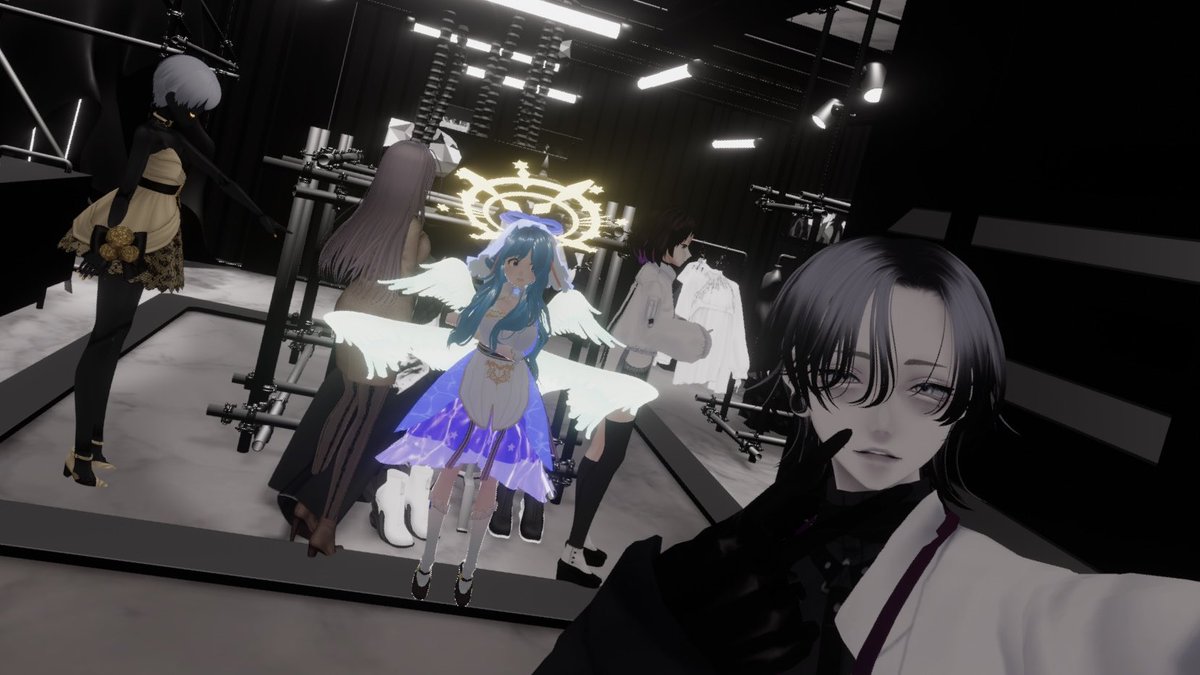 #VRoidCafe と、 #Carat_Vmall のコラボ開催遊びに行きました◎
たくさんお話しできて自尊心も大いに満たされました
素敵な機会をありがとうございます