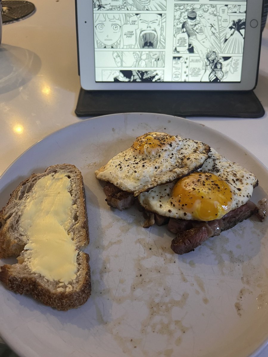 ughsoverit's tweet photo. Steak and eggs with a side of toast I love my bf https://t.co/iWV1LgsJV5